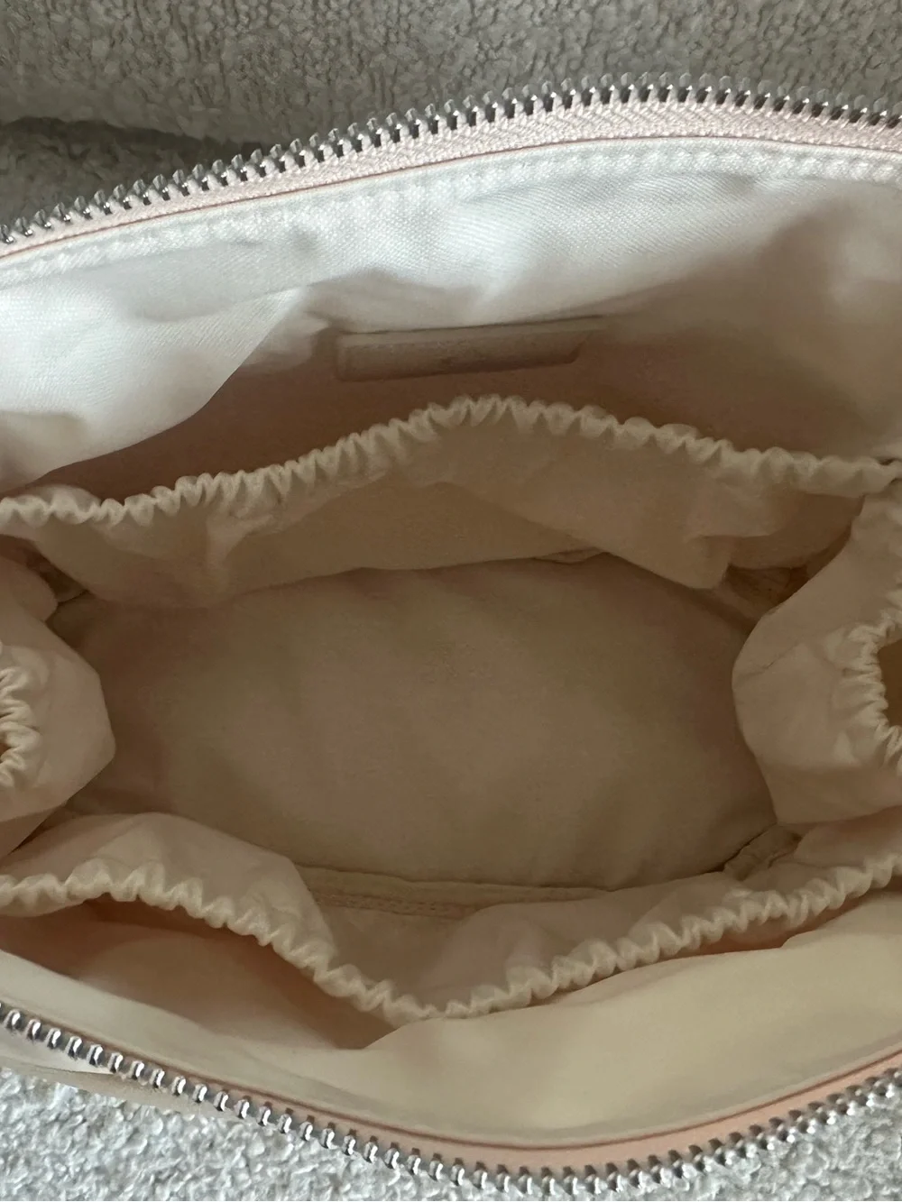 Etoile Collective Jet Setter Travel Case in Beige
